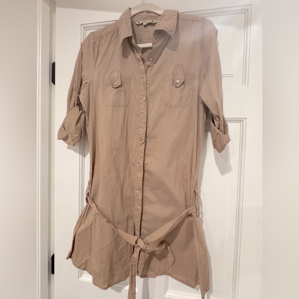 Khaki/brown button up collared dress from early 2000s